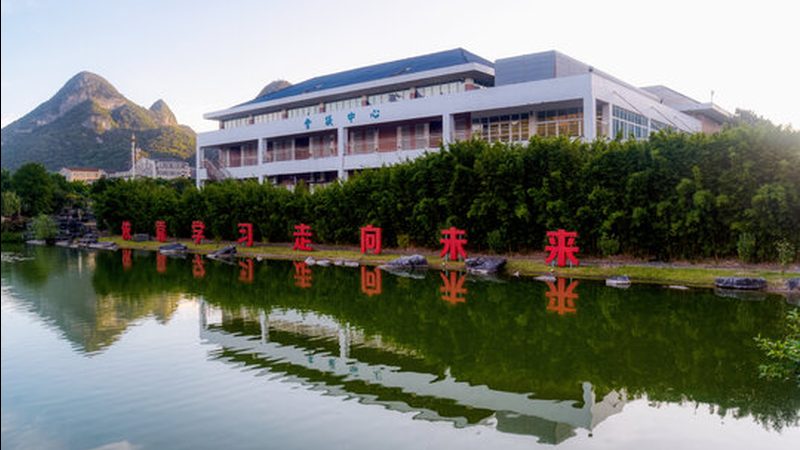 马达启动电容寿命之谜：揭秘其真实寿命与选购要点**