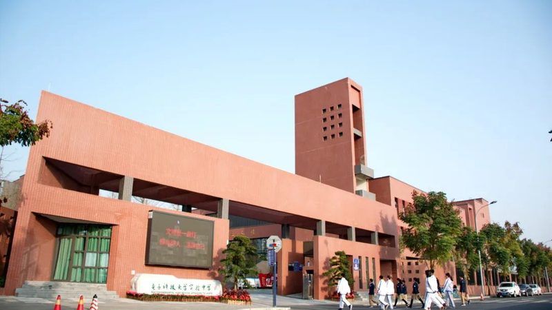 电子元器件回收，如何选择合适的加盟公司？**